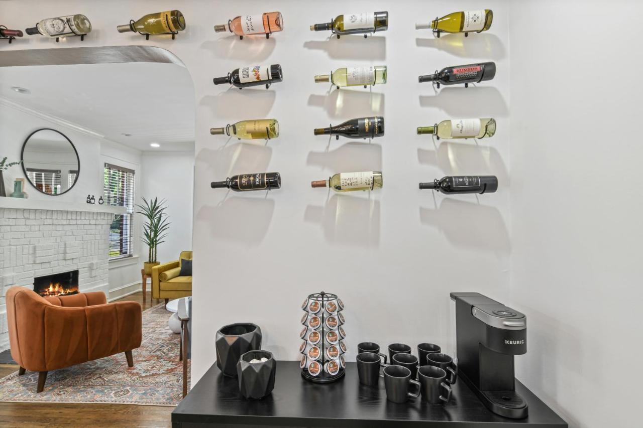 Sun Lit Bungalow With Good Vibes And Lots Of Wine - Designedbydom AtlantaAtlanta  Kültér fotó