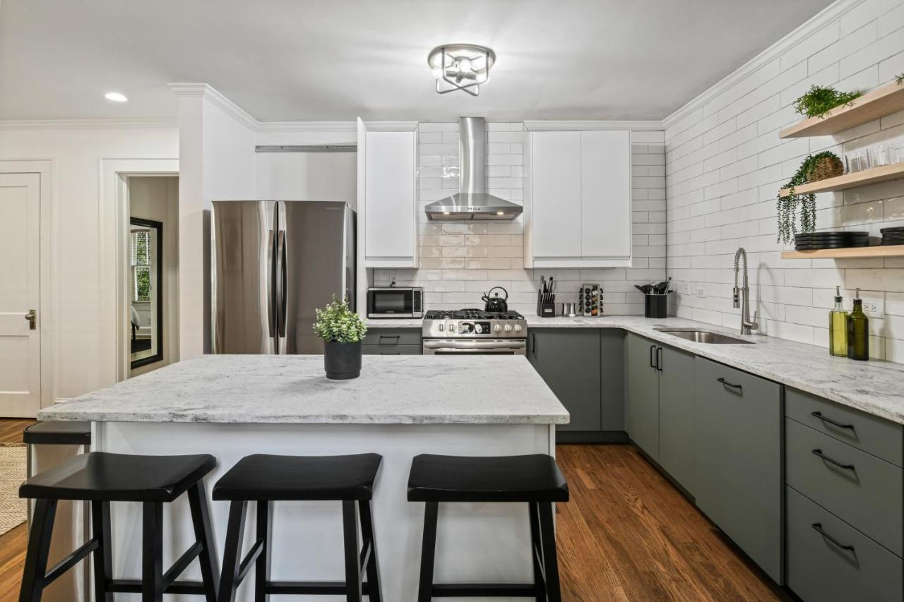 Sun Lit Bungalow With Good Vibes And Lots Of Wine - Designedbydom AtlantaAtlanta  Kültér fotó